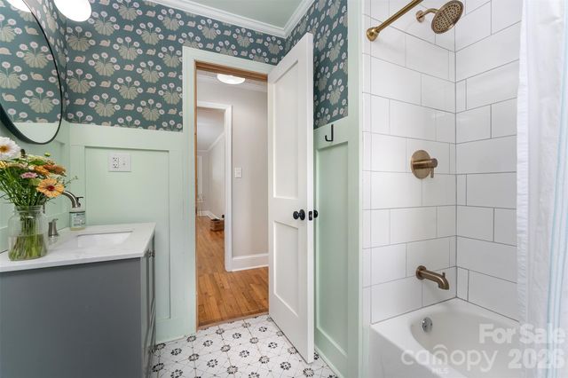 31 Tremont Street, Marion, NC 28752