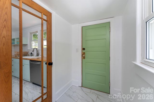 31 Tremont Street, Marion, NC 28752