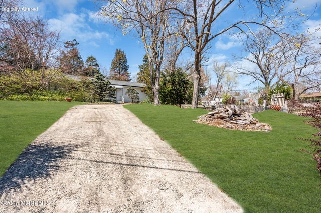 40 Redwood Place, Jackson, NJ 08527