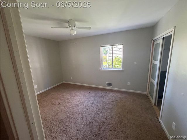 47 Osceola Drive, Pontiac, MI 48341