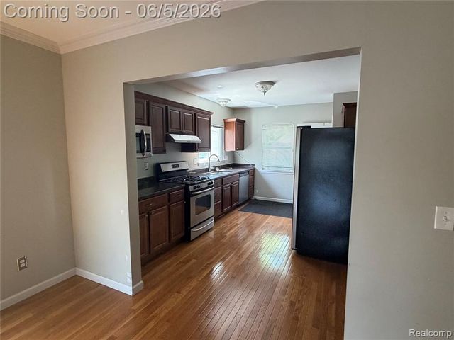 47 Osceola Drive, Pontiac, MI 48341