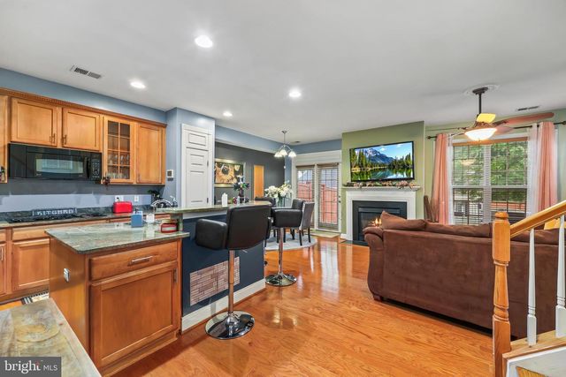 2725 CELESTIAL DR, Woodbridge, VA 22191