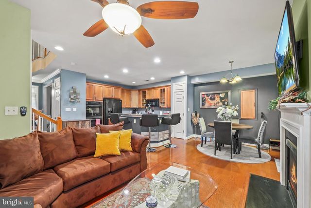 2725 CELESTIAL DR, Woodbridge, VA 22191
