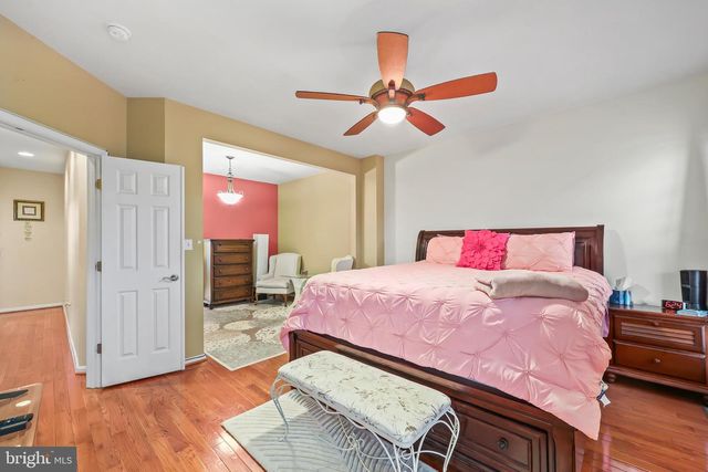 2725 CELESTIAL DR, Woodbridge, VA 22191