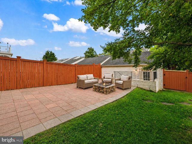 2725 CELESTIAL DR, Woodbridge, VA 22191