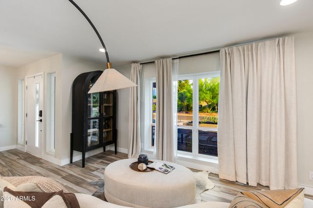 5802 E CORRINE Drive, Scottsdale, AZ 85254