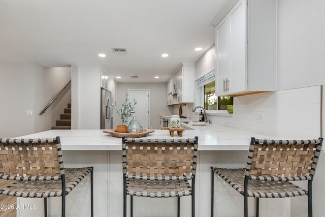 5802 E CORRINE Drive, Scottsdale, AZ 85254