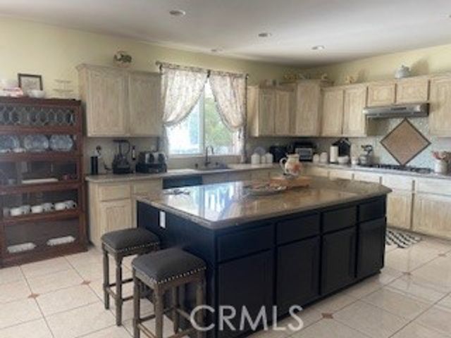 18689 Hawkhill, Perris, CA 92570