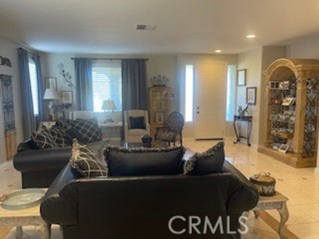 18689 Hawkhill, Perris, CA 92570