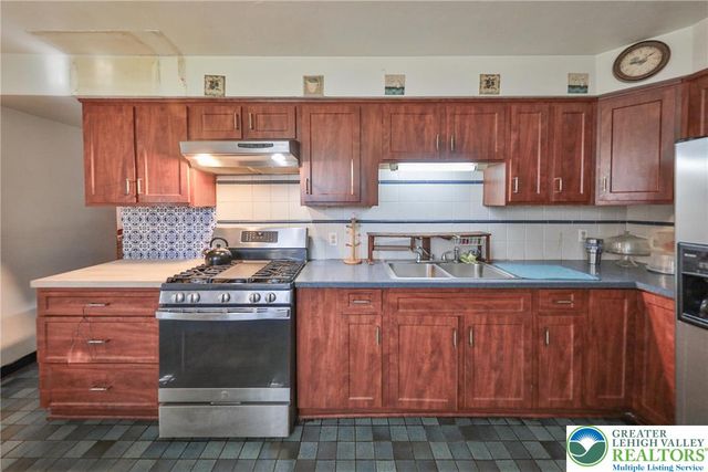 410 North Greenwood Avenue, Easton, PA 18045