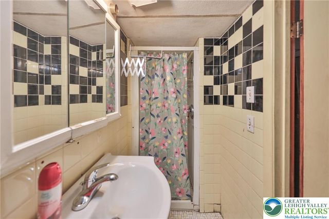 410 North Greenwood Avenue, Easton, PA 18045