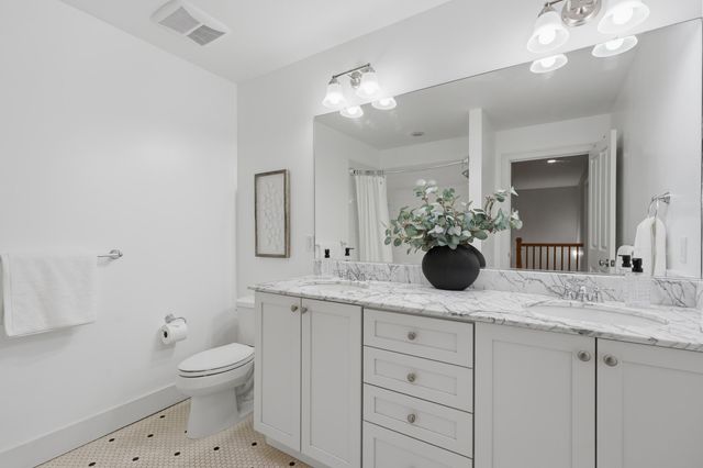 1010 Baldwin Avenue, Ann Arbor, MI 48104