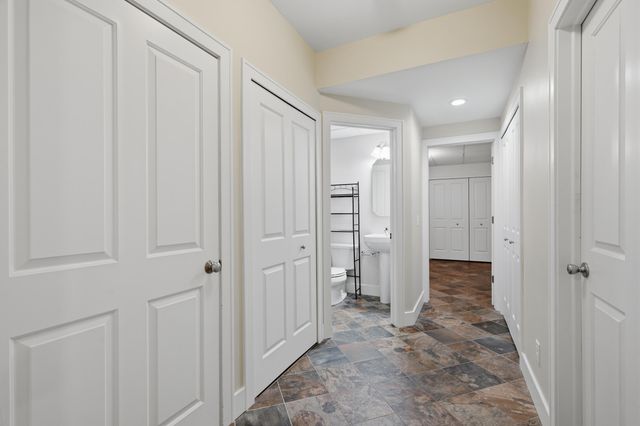 1010 Baldwin Avenue, Ann Arbor, MI 48104