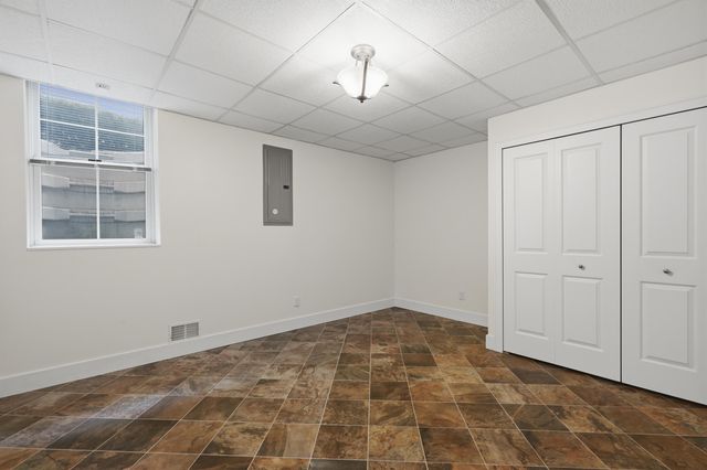1010 Baldwin Avenue, Ann Arbor, MI 48104