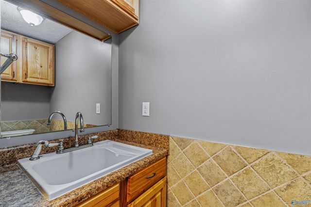 15 Mountain Wind NE, Fort Payne, AL 35967