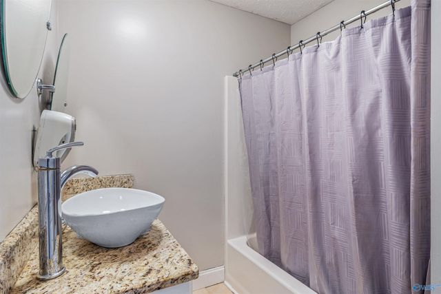 15 Mountain Wind NE, Fort Payne, AL 35967