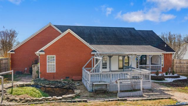 15 Mountain Wind NE, Fort Payne, AL 35967