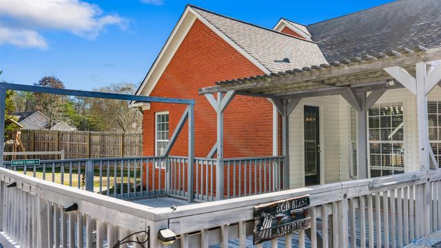 15 Mountain Wind NE, Fort Payne, AL 35967