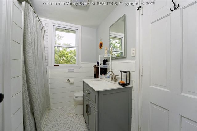 1575 Pine Hill Road, Charleston, WV 25314
