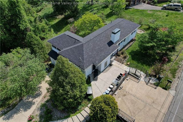 1575 Pine Hill Road, Charleston, WV 25314