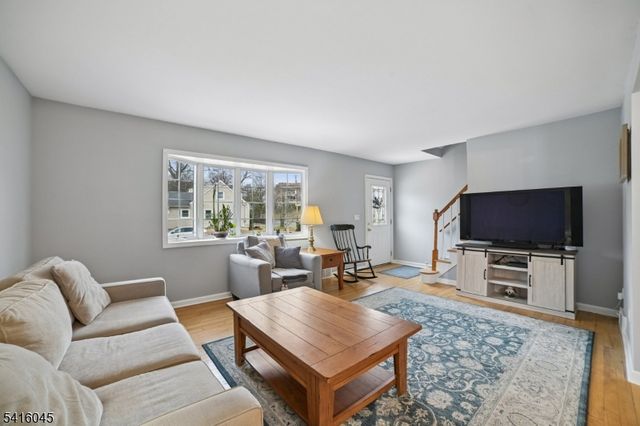 34 Maclennon Pl, Fanwood Boro, NJ 07023