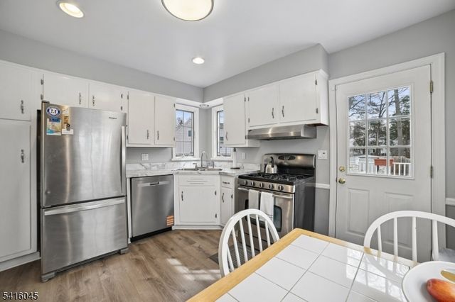 34 Maclennon Pl, Fanwood Boro, NJ 07023