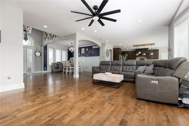 13017 Kelli Drive, Kearney, MO 64060