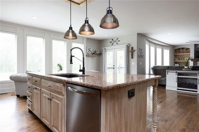 13017 Kelli Drive, Kearney, MO 64060