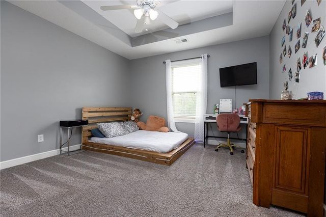 13017 Kelli Drive, Kearney, MO 64060