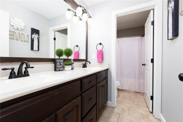 13017 Kelli Drive, Kearney, MO 64060