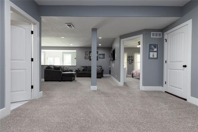 13017 Kelli Drive, Kearney, MO 64060