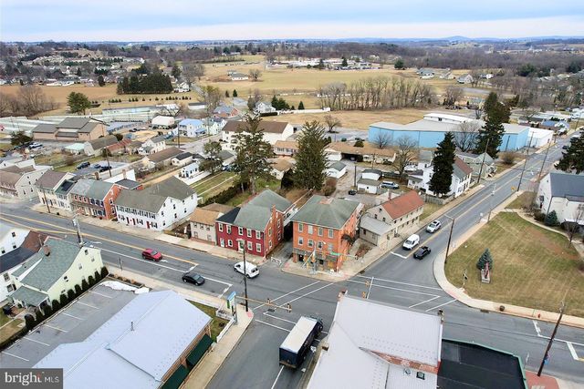 101 & 103 W MAIN ST, Mount Joy, PA 17552