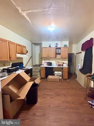 101 & 103 W MAIN ST, Mount Joy, PA 17552