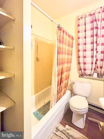 101 & 103 W MAIN ST, Mount Joy, PA 17552