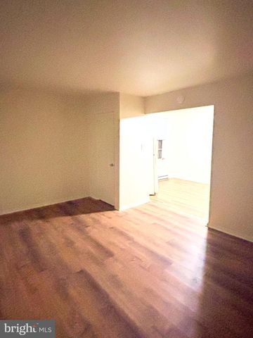 101 & 103 W MAIN ST, Mount Joy, PA 17552