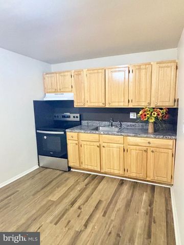 101 & 103 W MAIN ST, Mount Joy, PA 17552