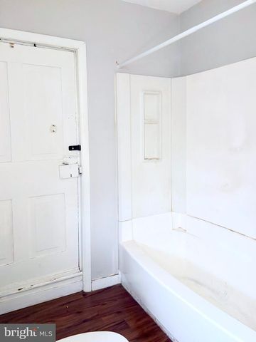 101 & 103 W MAIN ST, Mount Joy, PA 17552