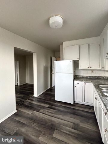 101 & 103 W MAIN ST, Mount Joy, PA 17552