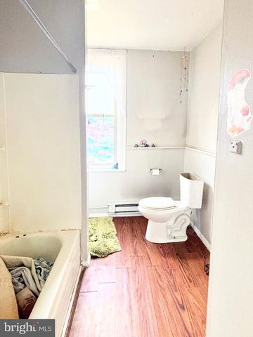 101 & 103 W MAIN ST, Mount Joy, PA 17552