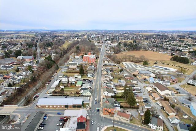 101 & 103 W MAIN ST, Mount Joy, PA 17552