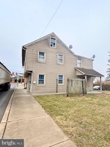 101 & 103 W MAIN ST, Mount Joy, PA 17552