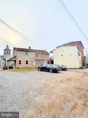 101 & 103 W MAIN ST, Mount Joy, PA 17552