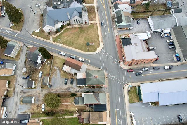 101 & 103 W MAIN ST, Mount Joy, PA 17552