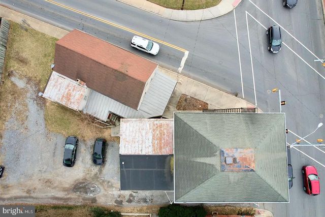 101 & 103 W MAIN ST, Mount Joy, PA 17552