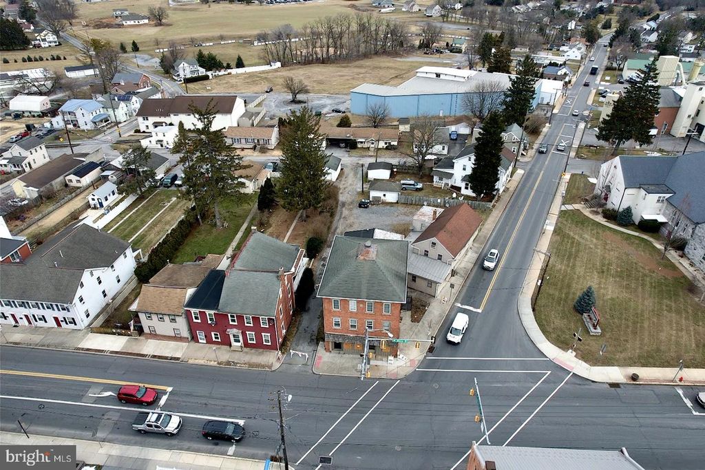 101 & 103 W MAIN ST, Mount Joy, PA 17552