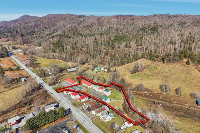 8703 Highway 19e, Roan Mountain, TN 37687