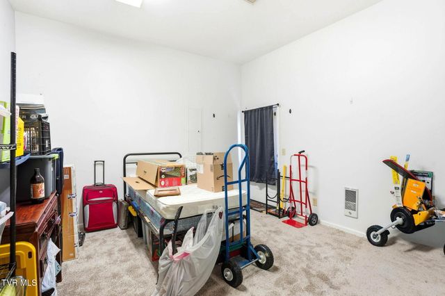 8703 Highway 19e, Roan Mountain, TN 37687