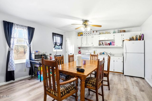 8703 Highway 19e, Roan Mountain, TN 37687