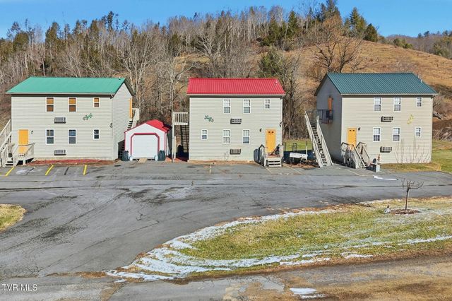 8703 Highway 19e, Roan Mountain, TN 37687