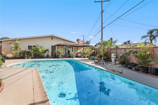 737 N Rose Street, Anaheim, CA 92805